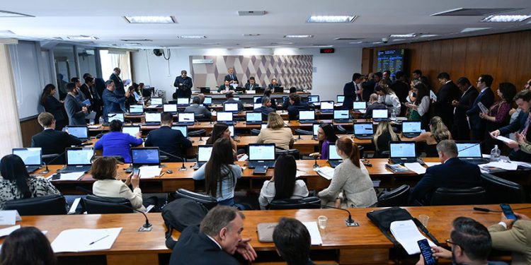 CCJ DO SENADO APROVA PL 2342: MATÉRIA SEGUE PARA APRECIAÇÃO DO PLENÁRIO