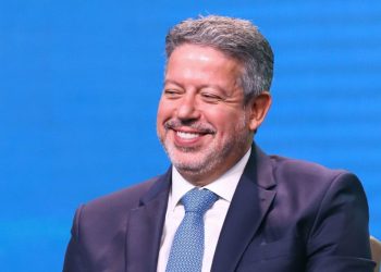 LIRA DIZ TER ESTRATÉGIA PARA APROVAR A REFORMA ADMINISTRATIVA