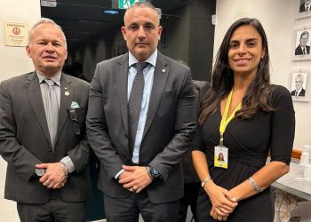 ATUAÇÃO DAS ENTIDADES NACIONAIS GARANTE INCLUSÃO DOS OFICIAIS DE JUSTIÇA NO PL DA ISENÇÃO TRIBUTÁRIA