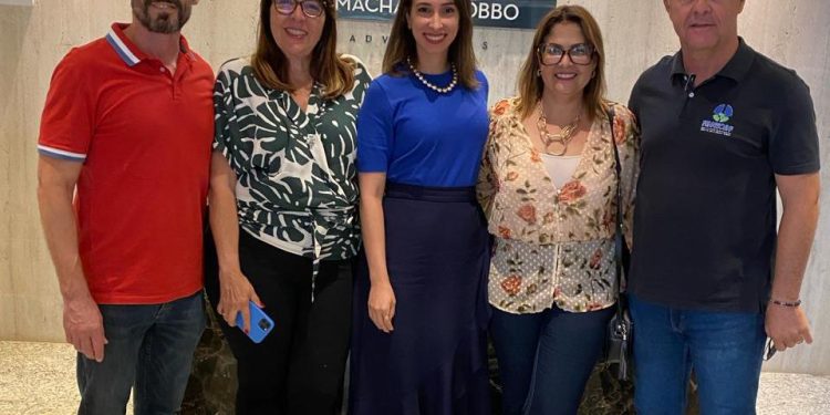 ASSOCIAÇÕES DO DF SE REÚNEM COM JURÍDICO DA AOJUS PARA DEBATER OS DESAFIOS DO ESTATUTO DA ENTIDADE