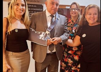 AOJUS ACOMPANHA SESSÃO DA CCJ DO SENADO QUE APROVA RISCO DA ATIVIDADE PARA OS OFICIAIS DE JUSTIÇA