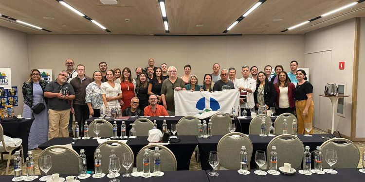 PRESIDENTE DA AOJUS/DF PARTICIPA DE REUNIÃO DO CONSELHO DE REPRESENTANTES DA FENASSOJAF NO RIO DE JANEIRO