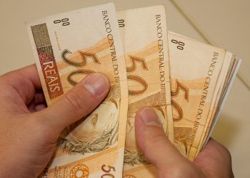 JUSTIÇA DEFINE QUE VALORES ATÉ 40 SALÁRIOS-MÍNIMOS PARA SUSTENTO DA FAMÍLIA SÃO IMPENHORÁVEIS