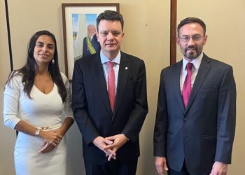 RISCO: FENASSOJAF E ASSOJAF/DFTO SE REÚNEM COM O LÍDER DO BLOCO PT-PCdoB-PV NA CÂMARA DOS DEPUTADOS