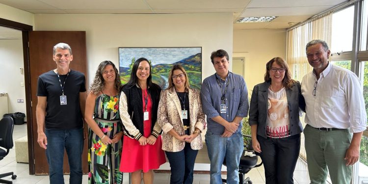 PJe É TEMA PRINCIPAL DE REUNIÃO ENTRE AOJUS/DFTO E OFICIAIS DE JUSTIÇA DO TRT-10