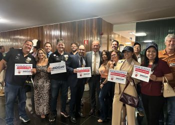 DIA HISTÓRICO PARA OS OFICIAIS DE JUSTIÇA: PLENÁRIO DA CÂMARA APROVA RISCO DA ATIVIDADE