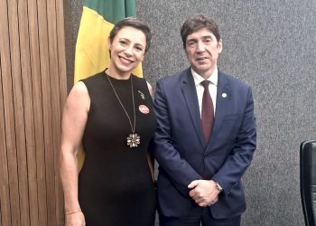 FENASSOJAF DEFENDE VALORIZAÇÃO DO OFICIAL DE JUSTIÇA EM REUNIÃO DO FÓRUM PERMANENTE DE CARREIRA