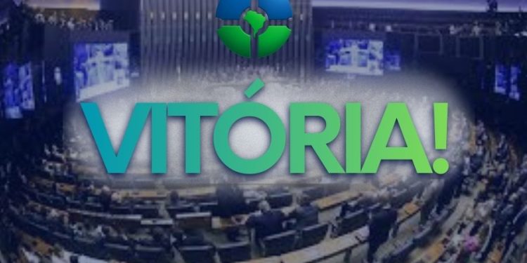 VITÓRIA! PLENÁRIO DO SENADO APROVA RECOMPOSIÇÃO SALARIAL E ADICIONAL DE QUALIFICAÇÃO: MATÉRIAS SEGUEM PARA SANÇÃO PRESIDENCIAL