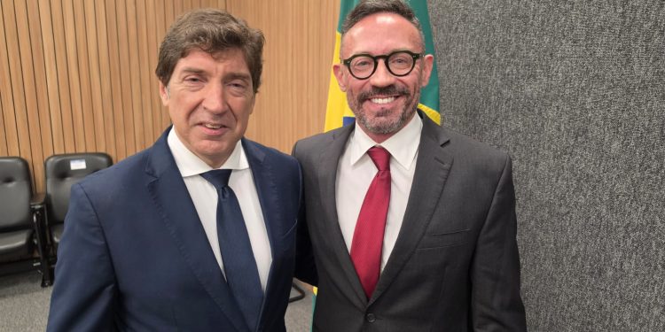 FENASSOJAF PARTICIPA DE REUNIÃO DO FÓRUM DE CARREIRA DO CNJ E REFORÇA POSIÇÃO CONTRÁRIA À ATUAÇÃO DE OFICIAIS AD HOC