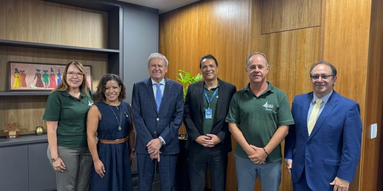 AOJUS-DFTO REFORÇA NECESSIDADE DE NOMEAÇÕES DE OFICIAIS DE JUSTIÇA EM REUNIÃO COM O PRESIDENTE DO TJDFT