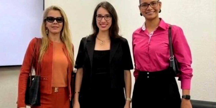 AOJUS-DFTO TRATA DA TRANSFORMAÇÃO DE CARGOS COM A ASSESSORIA DA CORREGEDORIA DO TJDFT